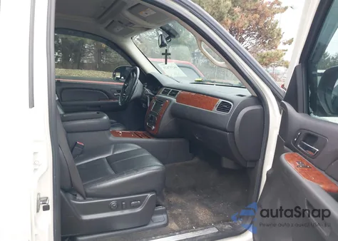 2008 Chevrolet Avalanche 1500 Ltz z USA, uszkodzony, nr VIN 3GNFK12358G195836